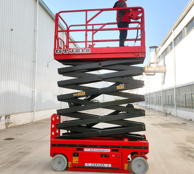 察布查尔自行走移动式升降机