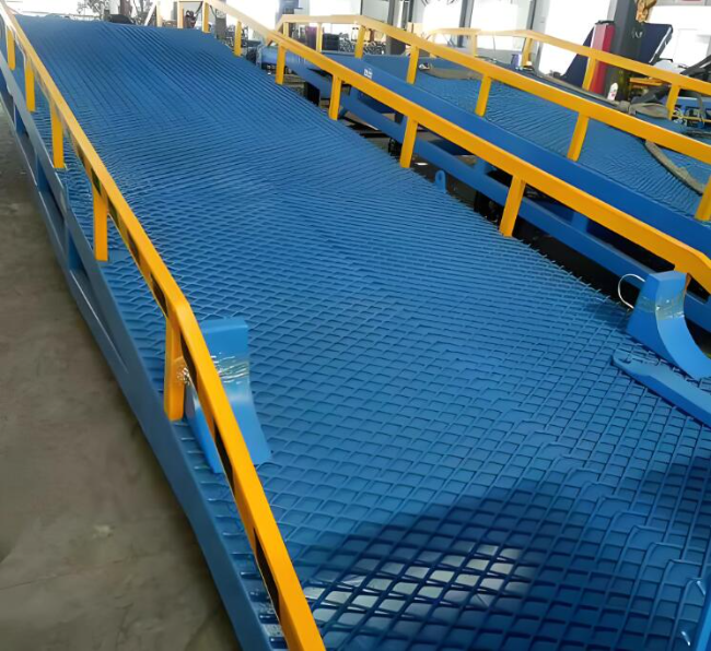 察布查尔移动式液压登车桥