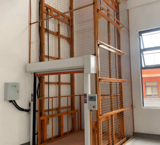 察布查尔升降货梯是特种设备码